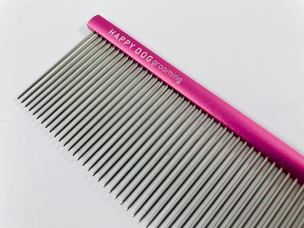 Lightweight Dual-Spaced 7.5” Comb for Dogs and Cats